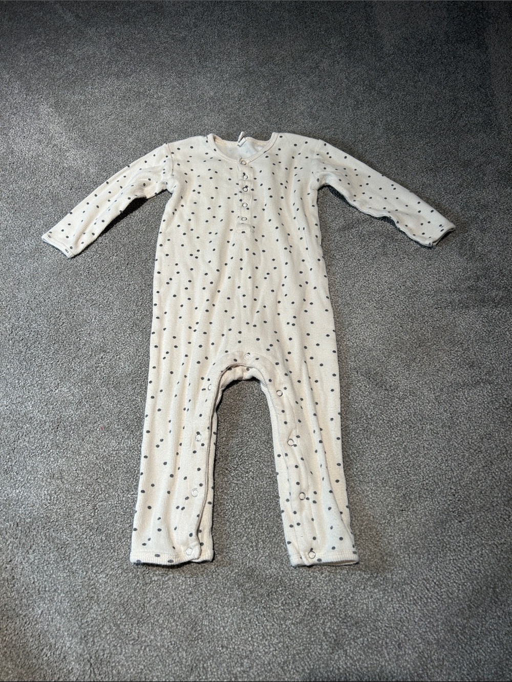 Quincy Mae Cream One-Piece Footie with Gray Polka Dots